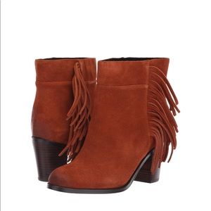 👢 Kenneth Cole Alana Bootie (6.5)